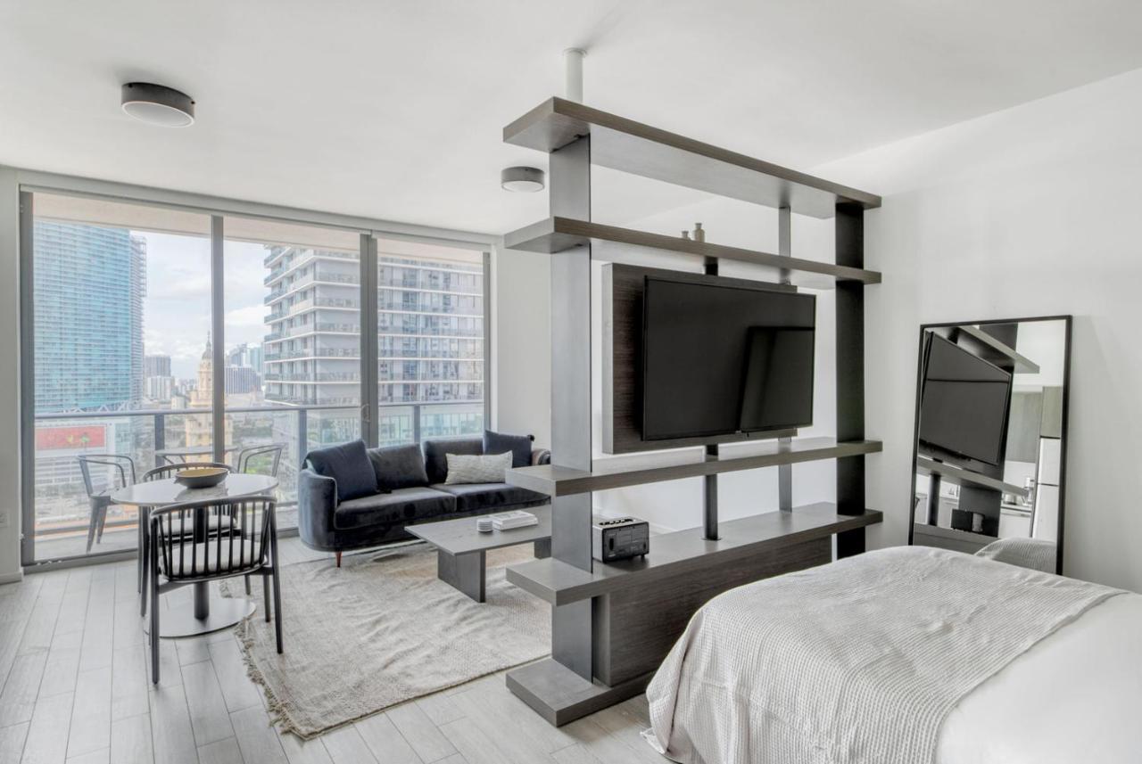 Downtown Studio W Pool Nr Shops Entertainment Mia-80